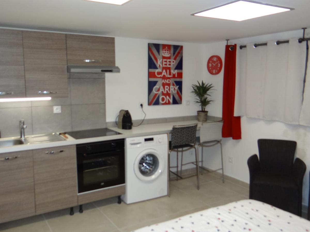 Trendy Studios Tassin Экстерьер фото