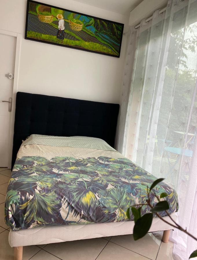 Trendy Studios Tassin Экстерьер фото