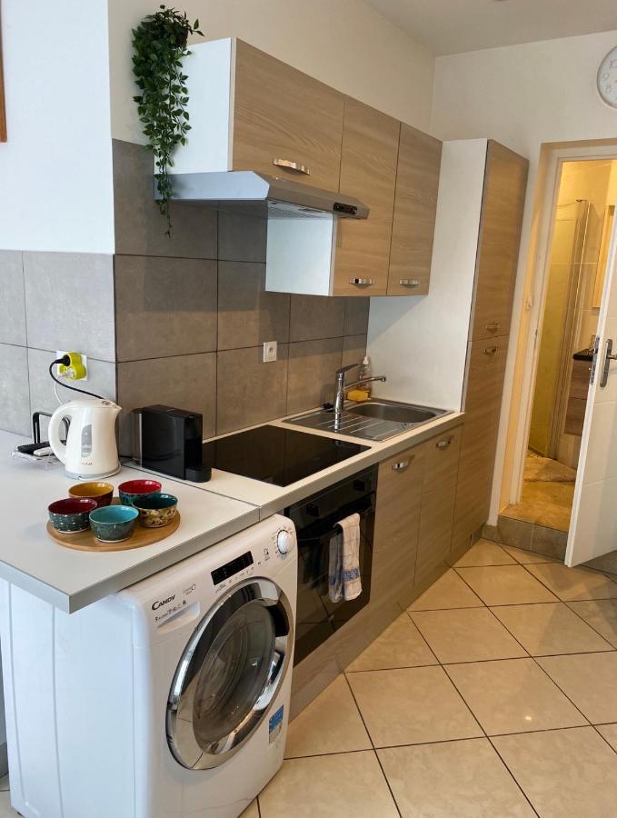 Trendy Studios Tassin Экстерьер фото